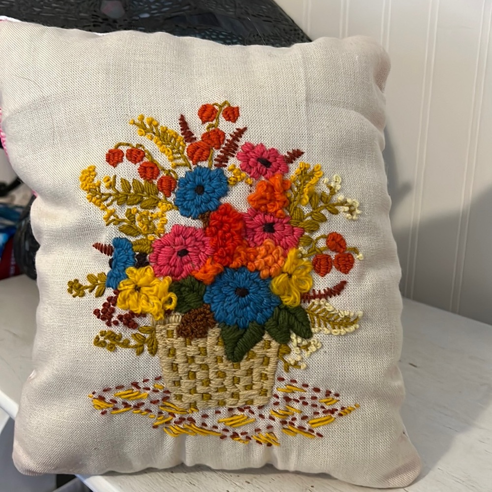 MCM mid century embroidered throw pillow floral 11” x 10”